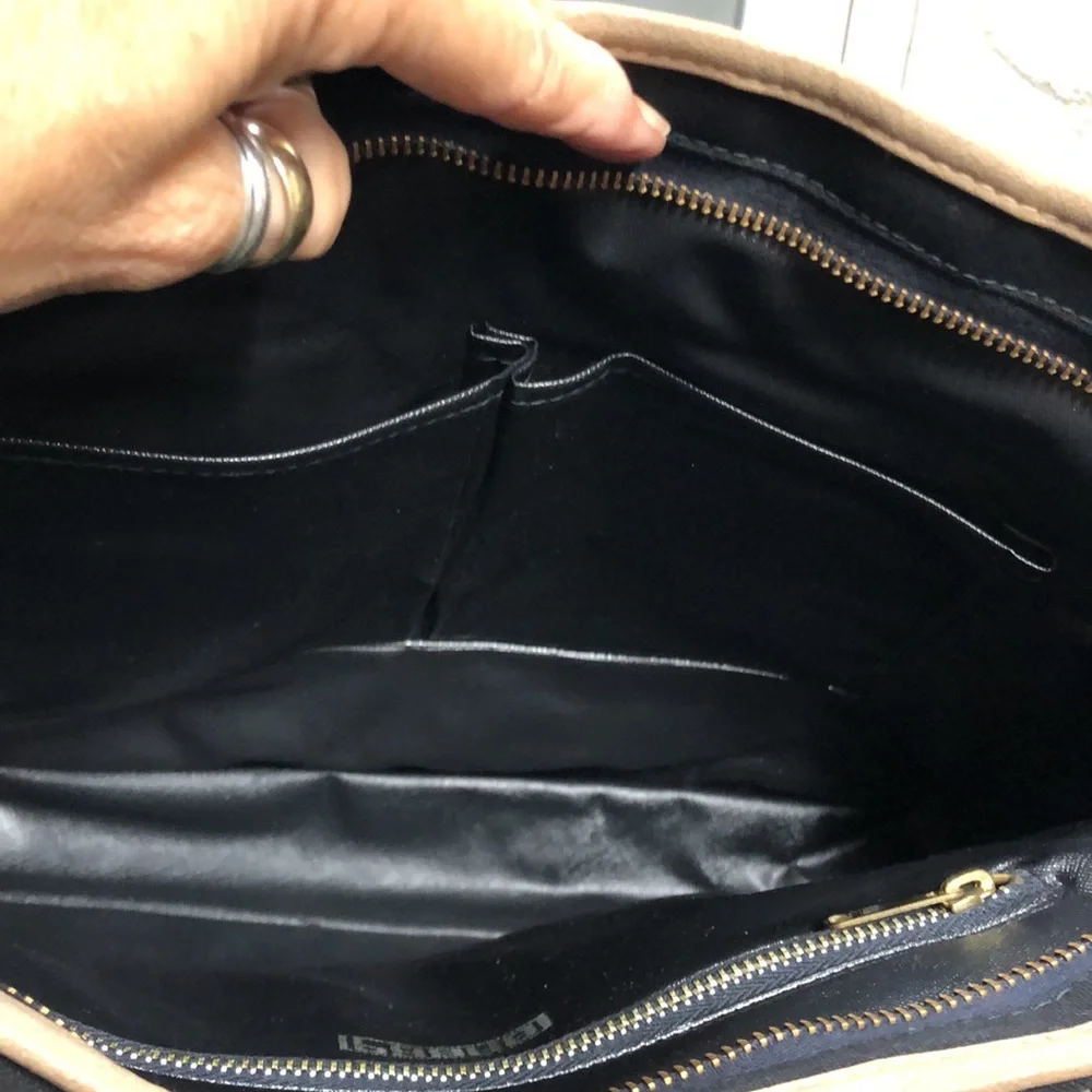 BAGGS‎ COMPUTER BAG